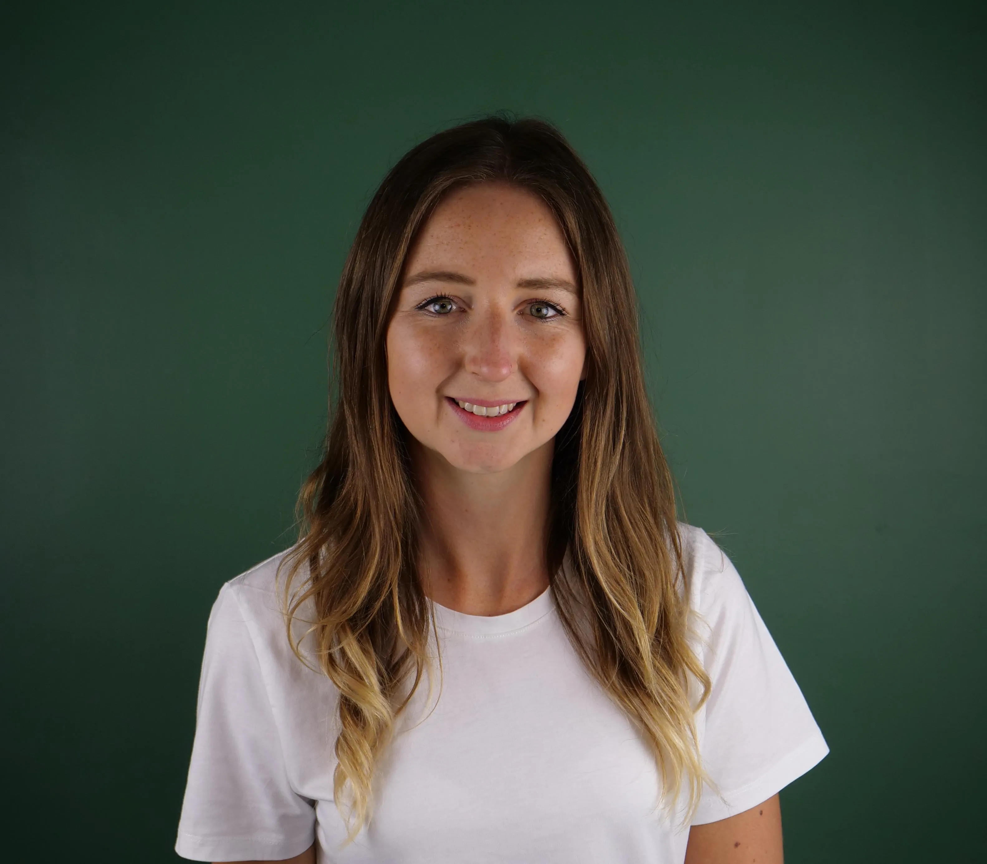 Headshot of Ellie Barker